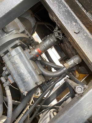 ใช้ Dynapac Roller CA30D ไฮดรอลิกสั่นสะเทือน Roller Engine Deutz BF4M2012C