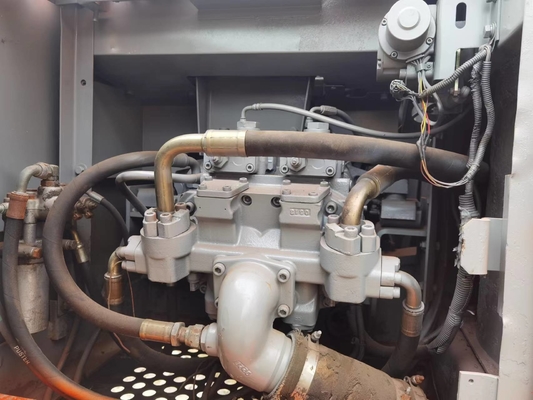 20t ใช้ Hitachi EX200-5 รถขุดตีนตะขาบไฮดรอลิกพร้อมถัง 0.8m3 18824.1kg