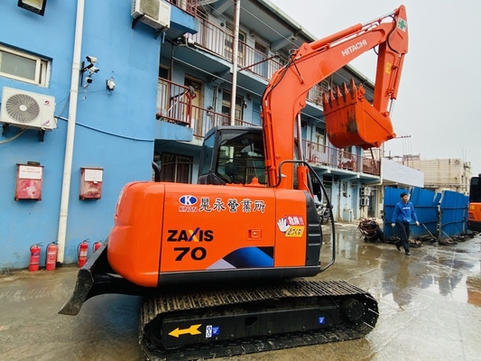 7 ตัน ของแท้ของญี่ปุ่นใช้ ฮิตาชิ ZX70 เครื่องขุดคลาน ด้วยพลังงานเครื่อง 40.5KW และความจุของถัง 0.3m3