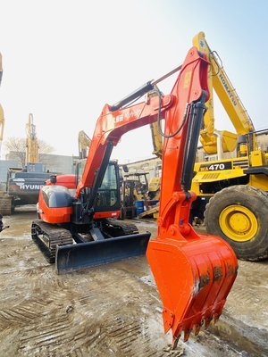 8 ตัน ของแท้ของญี่ปุ่น ใช้ Kubota KX183 เครื่องขุดคลาน ด้วยพลังงานเครื่อง 47.8 KW และความจุของถัง 0.31 m3