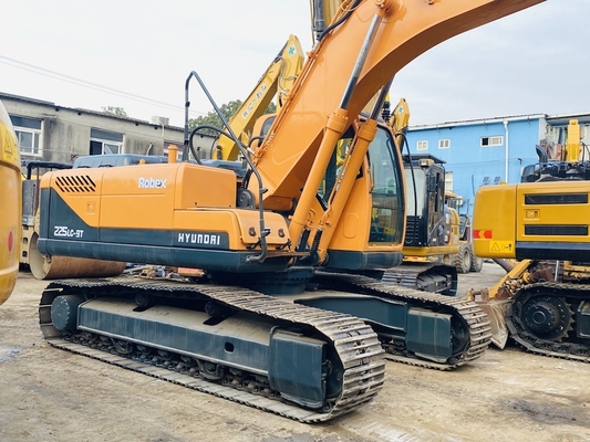 22 ตัน ของแท้ของญี่ปุ่นมือสอง Hyundai R225 เครื่องขุด Crawler ด้วยพลังงานเครื่อง 112 KW และความจุถัง 1.05 m3