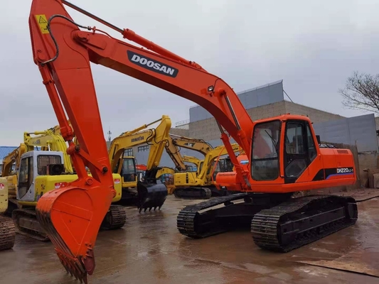22 ตัน ของเดิมใช้ Doosan DH220 เครื่องขุด Crawler ด้วยความจุ 0.5-1.18 m3