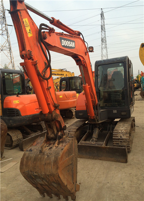 6 ตัน ของเดิมใช้ Doosan DH60-7 เครื่องขุดคลานด้วยความจุ 0.09-0.2 m3