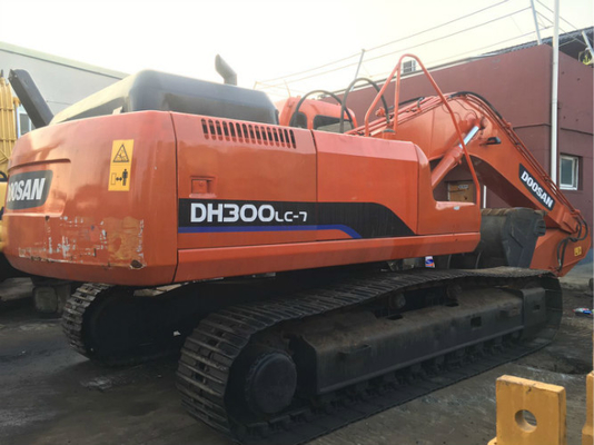 เครื่องขุดคลื่น Doosan DH300LC-7 ของเดิมขนาด 30 ตัน ขนาด 1.27 m3