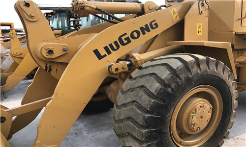 3-5 ตัน เครื่องบรรทุกล้อ Liugong ZL30E มือสอง เครื่องบรรทุกถัง 1.533.0m3