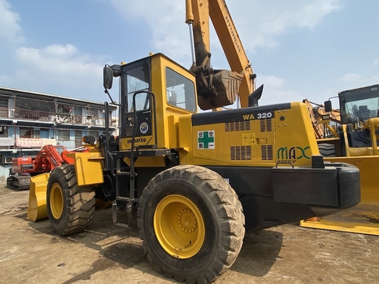 3-5 ตัน มือสอง Komatsu WA320-3 เครื่องบรรทุกล้อ เครื่องบรรทุกด้านหน้ามือสอง