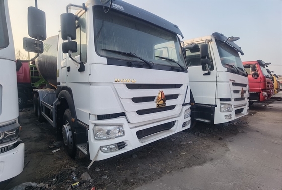 มือสอง SINOTRUK HOWO รถบรรทุกผสมคอนกรีต 6x4 380HP รถบรรทุกผสมคอนกรีตมือสอง