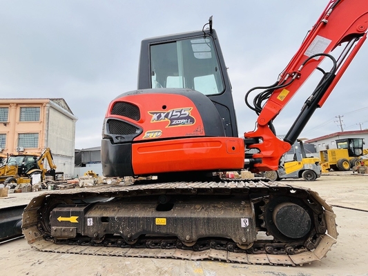 5 ตัน ใช้ Kubota KX155 รถขุด Crawler รถขุดมือสอง ด้วยพลังงานเครื่องยนต์ 29.9KW และความจุของถัง 0.16 m3