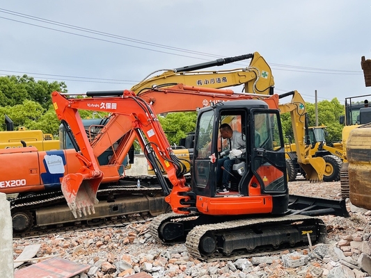 5 ตัน ใช้ Kubota KX155 รถขุด Crawler รถขุดมือสอง ด้วยพลังงานเครื่องยนต์ 29.9KW และความจุของถัง 0.16 m3