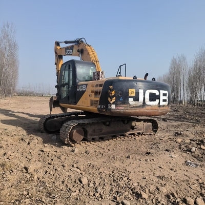 22 ตันมือสอง JCB JS220LC เครื่องขุดคลาน ใช้ 129 KW พลังงานเครื่องยนต์และ 1 M3 ความจุถัง