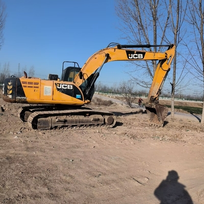 22 ตันมือสอง JCB JS220LC เครื่องขุดคลาน ใช้ 129 KW พลังงานเครื่องยนต์และ 1 M3 ความจุถัง