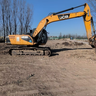 22 ตันมือสอง JCB JS220LC เครื่องขุดคลาน ใช้ 129 KW พลังงานเครื่องยนต์และ 1 M3 ความจุถัง