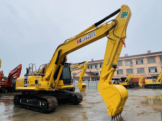ใช้ Komatsu PC220-8 มือสอง Crawer Excavator Backhoe 1 CBM เครื่องจักรก่อสร้างความจุถัง